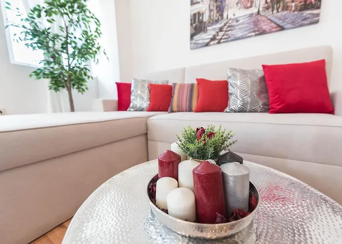 White Elegance Center Apartment *