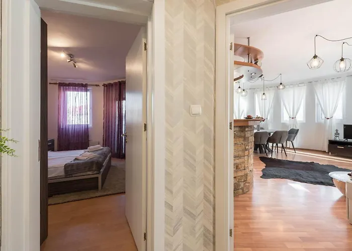 White Elegance Center *