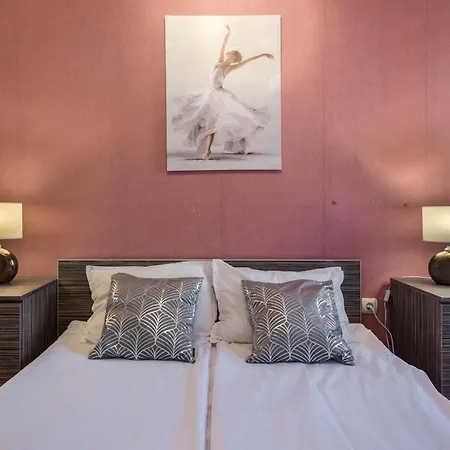 White Elegance Center Lägenhet